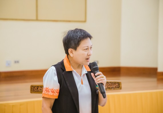 ภาพกิจกรรม  คณะวิทยาศาสตร์และเทคโนโลยี ร่วมกับโรงเรียนตากพิทยาคม จัดโครงการการจัดการเรียนการสอนวิชาวิทยาศาสตร์ คณิตศาสตร์ และคอมพิวเตอร์ โดยใช้ภาษาอังกฤษเป็นสื่อ (EIS: English for Integrated Studies)