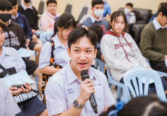 ภาพกิจกรรม  คณะวิทยาศาสตร์และเทคโนโลยี ร่วมกับโรงเรียนตากพิทยาคม จัดโครงการการจัดการเรียนการสอนวิชาวิทยาศาสตร์ คณิตศาสตร์ และคอมพิวเตอร์ โดยใช้ภาษาอังกฤษเป็นสื่อ (EIS: English for Integrated Studies)