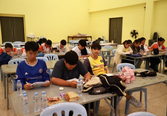 ภาพกิจกรรม   คณะวิทยาศาสตร์และเทคโนโลยี จัดกิจกรรมส่งเสริมสมรรถนะและทักษะด้านการใช้ภาษาอังกฤษสำหรับนักศึกษาคณะวิทยาศาสตร์และเทคโนโลยี 