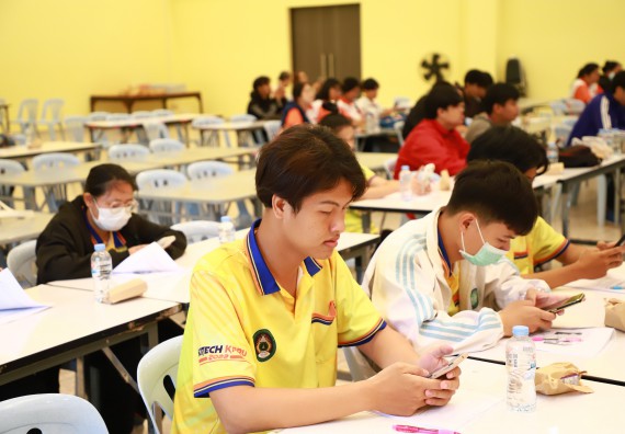 ภาพกิจกรรม   คณะวิทยาศาสตร์และเทคโนโลยี จัดกิจกรรมส่งเสริมสมรรถนะและทักษะด้านการใช้ภาษาอังกฤษสำหรับนักศึกษาคณะวิทยาศาสตร์และเทคโนโลยี 