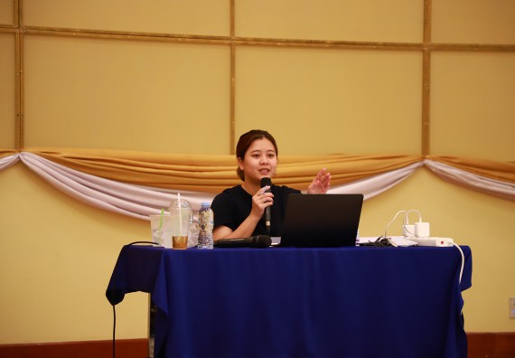 ภาพกิจกรรม   คณะวิทยาศาสตร์และเทคโนโลยี จัดกิจกรรมส่งเสริมสมรรถนะและทักษะด้านการใช้ภาษาอังกฤษสำหรับนักศึกษาคณะวิทยาศาสตร์และเทคโนโลยี 