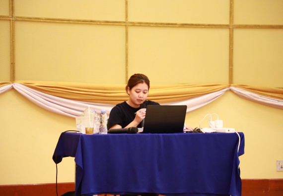 ภาพกิจกรรม   คณะวิทยาศาสตร์และเทคโนโลยี จัดกิจกรรมส่งเสริมสมรรถนะและทักษะด้านการใช้ภาษาอังกฤษสำหรับนักศึกษาคณะวิทยาศาสตร์และเทคโนโลยี 