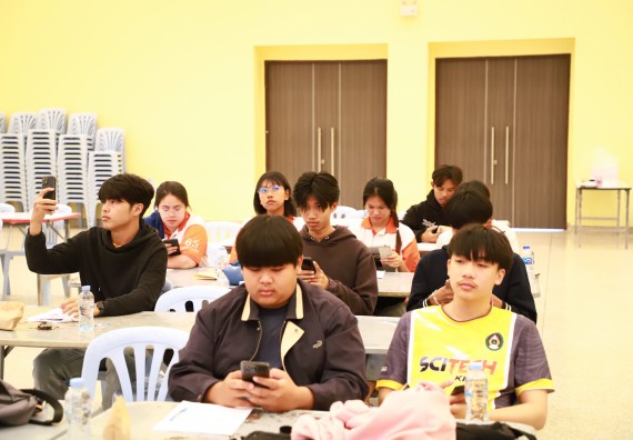 ภาพกิจกรรม   คณะวิทยาศาสตร์และเทคโนโลยี จัดกิจกรรมส่งเสริมสมรรถนะและทักษะด้านการใช้ภาษาอังกฤษสำหรับนักศึกษาคณะวิทยาศาสตร์และเทคโนโลยี 