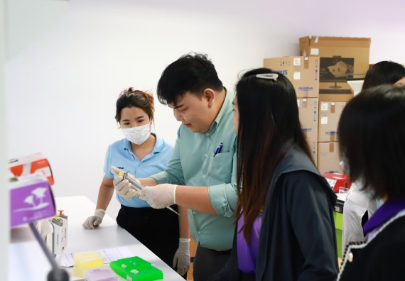 ภาพกิจกรรม  ศูนย์วิทยาศาสตร์และวิทยาศาสตร์ประยุกต์ จัดโครงการสัมมนาเชิงปฏิบัติการ PCR and Real-time PCR workflow Solution