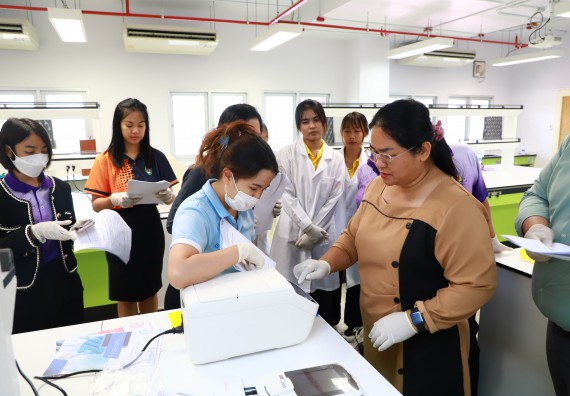 ภาพกิจกรรม  ศูนย์วิทยาศาสตร์และวิทยาศาสตร์ประยุกต์ จัดโครงการสัมมนาเชิงปฏิบัติการ PCR and Real-time PCR workflow Solution