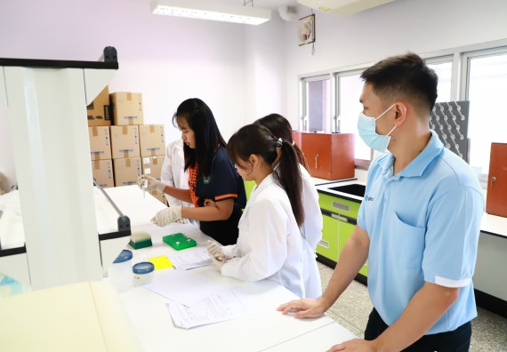 ภาพกิจกรรม  ศูนย์วิทยาศาสตร์และวิทยาศาสตร์ประยุกต์ จัดโครงการสัมมนาเชิงปฏิบัติการ PCR and Real-time PCR workflow Solution