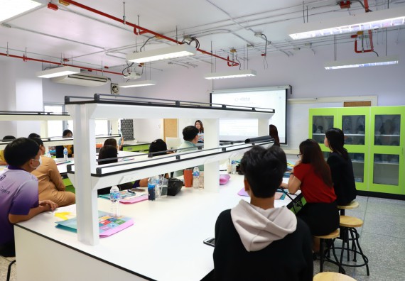 ภาพกิจกรรม  ศูนย์วิทยาศาสตร์และวิทยาศาสตร์ประยุกต์ จัดโครงการสัมมนาเชิงปฏิบัติการ PCR and Real-time PCR workflow Solution