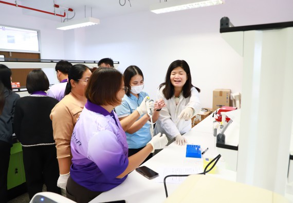 ภาพกิจกรรม  ศูนย์วิทยาศาสตร์และวิทยาศาสตร์ประยุกต์ จัดโครงการสัมมนาเชิงปฏิบัติการ PCR and Real-time PCR workflow Solution