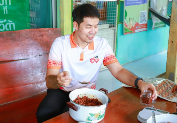 ภาพกิจกรรม  คณะวิทยาศาสตร์และเทคโนโลยี จัดกิจกรรมพัฒนาบรรจุภัณฑ์น้ำพริกโบราณ