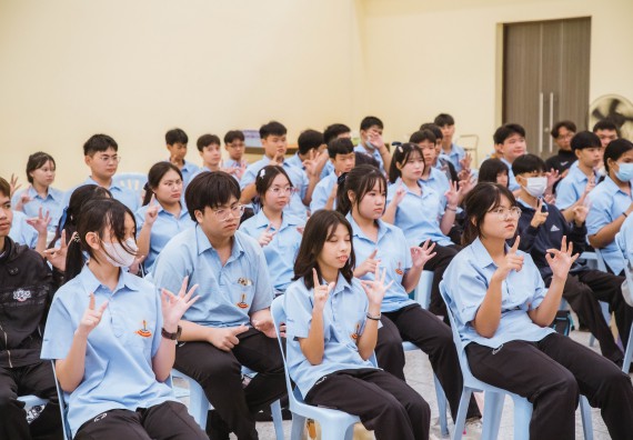 ภาพกิจกรรม   คณะวิทยาศาสตร์และเทคโนโลยี มหาวิทยาลัยราชภัฏกำแพงเพชร ร่วมกับโรงเรียนตากพิทยาคม กำหนดจัดกิจกรรมสร้างเสริมทักษะกระบวนการทางวิทยาศาสตร์สู่มาตรฐานสากล