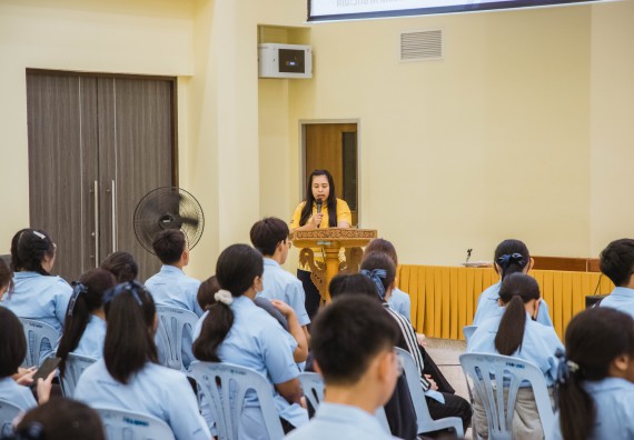 ภาพกิจกรรม   คณะวิทยาศาสตร์และเทคโนโลยี มหาวิทยาลัยราชภัฏกำแพงเพชร ร่วมกับโรงเรียนตากพิทยาคม กำหนดจัดกิจกรรมสร้างเสริมทักษะกระบวนการทางวิทยาศาสตร์สู่มาตรฐานสากล