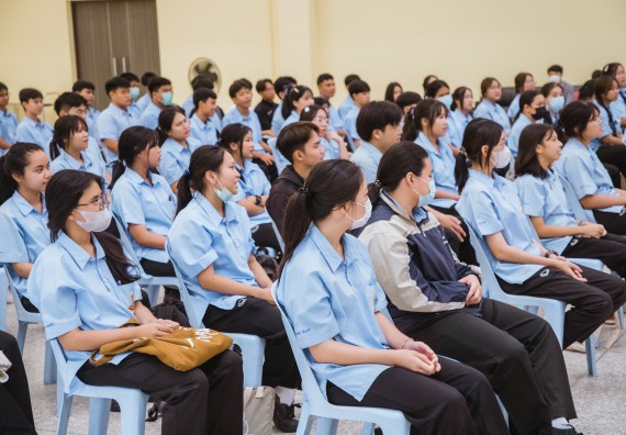 ภาพกิจกรรม   คณะวิทยาศาสตร์และเทคโนโลยี มหาวิทยาลัยราชภัฏกำแพงเพชร ร่วมกับโรงเรียนตากพิทยาคม กำหนดจัดกิจกรรมสร้างเสริมทักษะกระบวนการทางวิทยาศาสตร์สู่มาตรฐานสากล