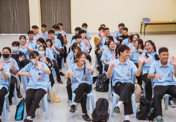 ภาพกิจกรรม   คณะวิทยาศาสตร์และเทคโนโลยี มหาวิทยาลัยราชภัฏกำแพงเพชร ร่วมกับโรงเรียนตากพิทยาคม กำหนดจัดกิจกรรมสร้างเสริมทักษะกระบวนการทางวิทยาศาสตร์สู่มาตรฐานสากล