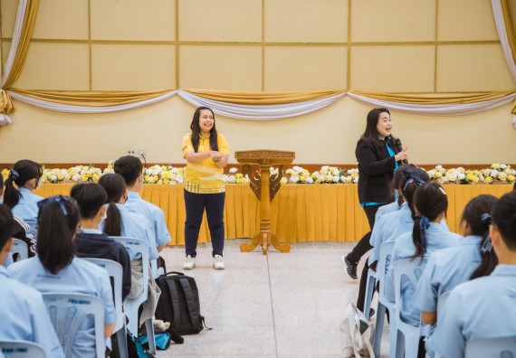 ภาพกิจกรรม   คณะวิทยาศาสตร์และเทคโนโลยี มหาวิทยาลัยราชภัฏกำแพงเพชร ร่วมกับโรงเรียนตากพิทยาคม กำหนดจัดกิจกรรมสร้างเสริมทักษะกระบวนการทางวิทยาศาสตร์สู่มาตรฐานสากล