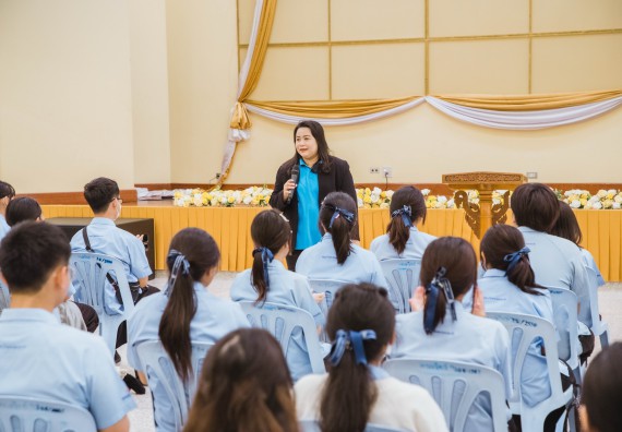 ภาพกิจกรรม   คณะวิทยาศาสตร์และเทคโนโลยี มหาวิทยาลัยราชภัฏกำแพงเพชร ร่วมกับโรงเรียนตากพิทยาคม กำหนดจัดกิจกรรมสร้างเสริมทักษะกระบวนการทางวิทยาศาสตร์สู่มาตรฐานสากล