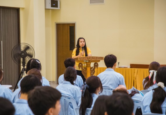 ภาพกิจกรรม   คณะวิทยาศาสตร์และเทคโนโลยี มหาวิทยาลัยราชภัฏกำแพงเพชร ร่วมกับโรงเรียนตากพิทยาคม กำหนดจัดกิจกรรมสร้างเสริมทักษะกระบวนการทางวิทยาศาสตร์สู่มาตรฐานสากล