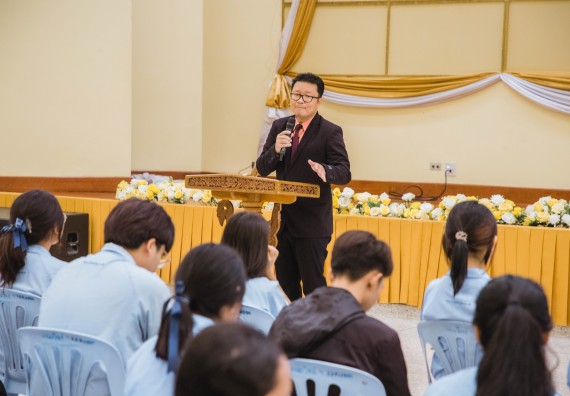 ภาพกิจกรรม   คณะวิทยาศาสตร์และเทคโนโลยี มหาวิทยาลัยราชภัฏกำแพงเพชร ร่วมกับโรงเรียนตากพิทยาคม กำหนดจัดกิจกรรมสร้างเสริมทักษะกระบวนการทางวิทยาศาสตร์สู่มาตรฐานสากล