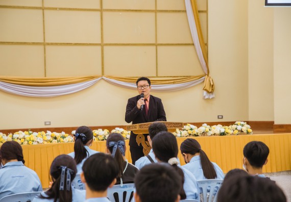 ภาพกิจกรรม   คณะวิทยาศาสตร์และเทคโนโลยี มหาวิทยาลัยราชภัฏกำแพงเพชร ร่วมกับโรงเรียนตากพิทยาคม กำหนดจัดกิจกรรมสร้างเสริมทักษะกระบวนการทางวิทยาศาสตร์สู่มาตรฐานสากล