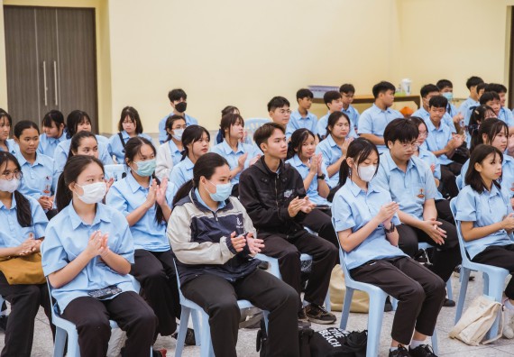 ภาพกิจกรรม   คณะวิทยาศาสตร์และเทคโนโลยี มหาวิทยาลัยราชภัฏกำแพงเพชร ร่วมกับโรงเรียนตากพิทยาคม กำหนดจัดกิจกรรมสร้างเสริมทักษะกระบวนการทางวิทยาศาสตร์สู่มาตรฐานสากล