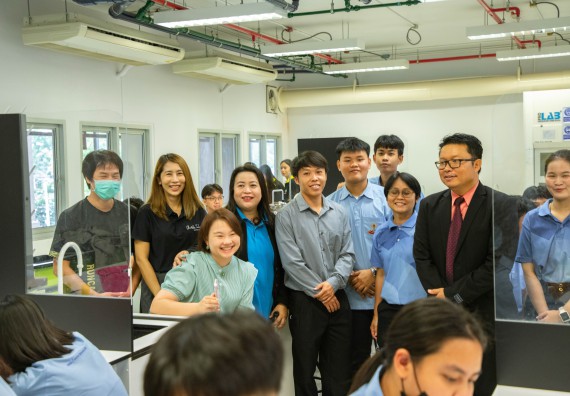 ภาพกิจกรรม   คณะวิทยาศาสตร์และเทคโนโลยี มหาวิทยาลัยราชภัฏกำแพงเพชร ร่วมกับโรงเรียนตากพิทยาคม กำหนดจัดกิจกรรมสร้างเสริมทักษะกระบวนการทางวิทยาศาสตร์สู่มาตรฐานสากล