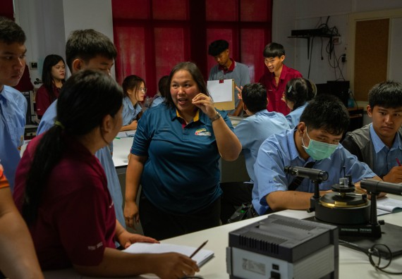 ภาพกิจกรรม   คณะวิทยาศาสตร์และเทคโนโลยี มหาวิทยาลัยราชภัฏกำแพงเพชร ร่วมกับโรงเรียนตากพิทยาคม กำหนดจัดกิจกรรมสร้างเสริมทักษะกระบวนการทางวิทยาศาสตร์สู่มาตรฐานสากล