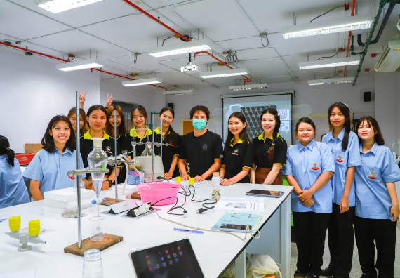 ภาพกิจกรรม   คณะวิทยาศาสตร์และเทคโนโลยี มหาวิทยาลัยราชภัฏกำแพงเพชร ร่วมกับโรงเรียนตากพิทยาคม กำหนดจัดกิจกรรมสร้างเสริมทักษะกระบวนการทางวิทยาศาสตร์สู่มาตรฐานสากล