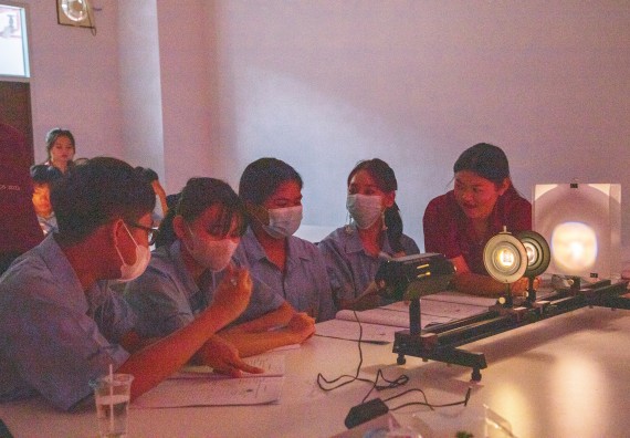 ภาพกิจกรรม   คณะวิทยาศาสตร์และเทคโนโลยี มหาวิทยาลัยราชภัฏกำแพงเพชร ร่วมกับโรงเรียนตากพิทยาคม กำหนดจัดกิจกรรมสร้างเสริมทักษะกระบวนการทางวิทยาศาสตร์สู่มาตรฐานสากล