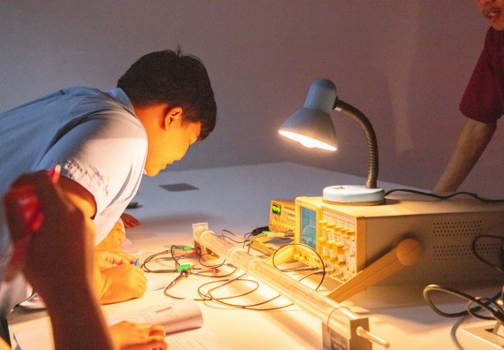 ภาพกิจกรรม   คณะวิทยาศาสตร์และเทคโนโลยี มหาวิทยาลัยราชภัฏกำแพงเพชร ร่วมกับโรงเรียนตากพิทยาคม กำหนดจัดกิจกรรมสร้างเสริมทักษะกระบวนการทางวิทยาศาสตร์สู่มาตรฐานสากล