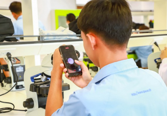 ภาพกิจกรรม   คณะวิทยาศาสตร์และเทคโนโลยี มหาวิทยาลัยราชภัฏกำแพงเพชร ร่วมกับโรงเรียนตากพิทยาคม กำหนดจัดกิจกรรมสร้างเสริมทักษะกระบวนการทางวิทยาศาสตร์สู่มาตรฐานสากล