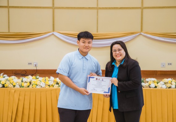 ภาพกิจกรรม   คณะวิทยาศาสตร์และเทคโนโลยี มหาวิทยาลัยราชภัฏกำแพงเพชร ร่วมกับโรงเรียนตากพิทยาคม กำหนดจัดกิจกรรมสร้างเสริมทักษะกระบวนการทางวิทยาศาสตร์สู่มาตรฐานสากล