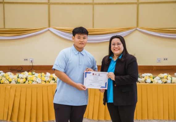 ภาพกิจกรรม   คณะวิทยาศาสตร์และเทคโนโลยี มหาวิทยาลัยราชภัฏกำแพงเพชร ร่วมกับโรงเรียนตากพิทยาคม กำหนดจัดกิจกรรมสร้างเสริมทักษะกระบวนการทางวิทยาศาสตร์สู่มาตรฐานสากล