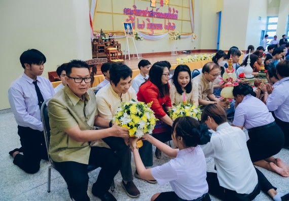 ภาพกิจกรรม  คณะวิทยาศาสตร์และเทคโนโลยี จัดกิจกรรมไหว้ครูคณะวิทยาศาสตร์และเทคโนโลยี ประจำปีการศึกษา 2567