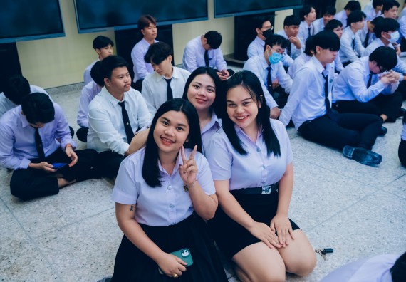 ภาพกิจกรรม  คณะวิทยาศาสตร์และเทคโนโลยี จัดกิจกรรมไหว้ครูคณะวิทยาศาสตร์และเทคโนโลยี ประจำปีการศึกษา 2567