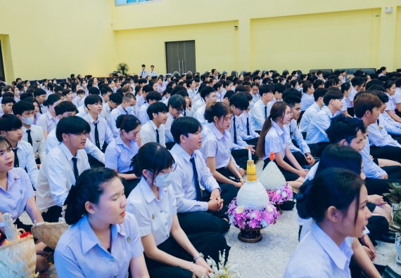 ภาพกิจกรรม  คณะวิทยาศาสตร์และเทคโนโลยี จัดกิจกรรมไหว้ครูคณะวิทยาศาสตร์และเทคโนโลยี ประจำปีการศึกษา 2567