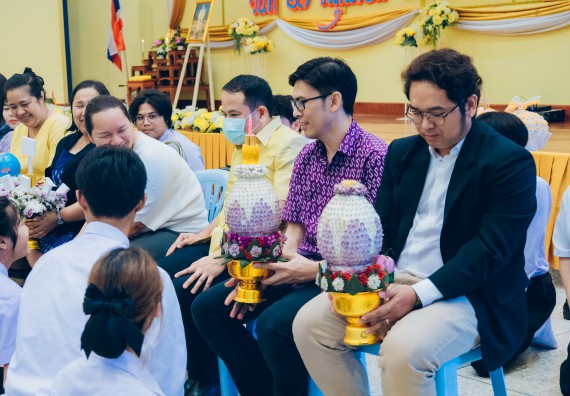 ภาพกิจกรรม  คณะวิทยาศาสตร์และเทคโนโลยี จัดกิจกรรมไหว้ครูคณะวิทยาศาสตร์และเทคโนโลยี ประจำปีการศึกษา 2567