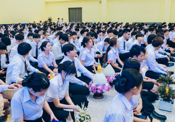 ภาพกิจกรรม  คณะวิทยาศาสตร์และเทคโนโลยี จัดกิจกรรมไหว้ครูคณะวิทยาศาสตร์และเทคโนโลยี ประจำปีการศึกษา 2567