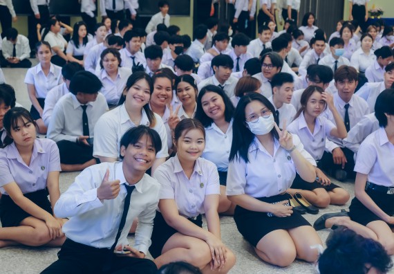 ภาพกิจกรรม  คณะวิทยาศาสตร์และเทคโนโลยี จัดกิจกรรมไหว้ครูคณะวิทยาศาสตร์และเทคโนโลยี ประจำปีการศึกษา 2567