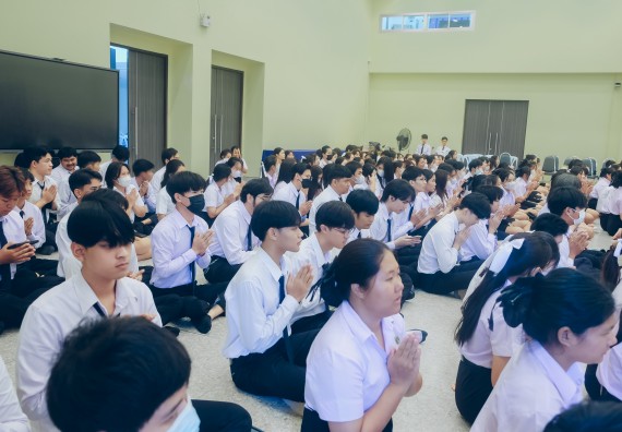 ภาพกิจกรรม  คณะวิทยาศาสตร์และเทคโนโลยี จัดกิจกรรมไหว้ครูคณะวิทยาศาสตร์และเทคโนโลยี ประจำปีการศึกษา 2567