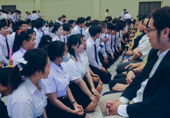 ภาพกิจกรรม  คณะวิทยาศาสตร์และเทคโนโลยี จัดกิจกรรมไหว้ครูคณะวิทยาศาสตร์และเทคโนโลยี ประจำปีการศึกษา 2567