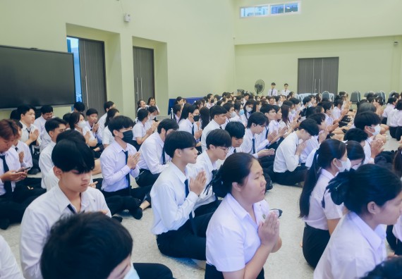 ภาพกิจกรรม  คณะวิทยาศาสตร์และเทคโนโลยี จัดกิจกรรมไหว้ครูคณะวิทยาศาสตร์และเทคโนโลยี ประจำปีการศึกษา 2567