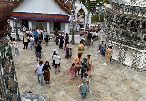 โปรแกรมวิชาคณิตศาสตร์ เข้าศึกษาดูงานด้านการจัดการศึกษาและงานวิจัยเยี่ยมชมโบราณสถานที่สำคัญของประเทศไทย