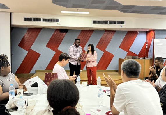 โปรแกรมวิชาคณิตศาสตร์ เข้าศึกษาดูงานด้านการจัดการศึกษาและงานวิจัยเยี่ยมชมโบราณสถานที่สำคัญของประเทศไทย