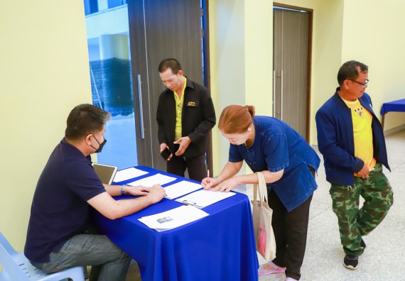 ภาพกิจกรรม  คณะวิทยาศาสตร์และเทคโนโลยี จัดกิจกรรมการอบรมเชิงปฏิบัติการ เรื่อง การเป็นช่างตัดผมอย่างมืออาชีพ ตามโครงการพัฒนาคุณภาพชีวิตและยกระดับเศรษฐกิจฐานราก