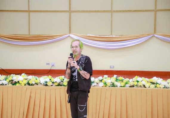 ภาพกิจกรรม  คณะวิทยาศาสตร์และเทคโนโลยี จัดกิจกรรมการอบรมเชิงปฏิบัติการ เรื่อง การเป็นช่างตัดผมอย่างมืออาชีพ ตามโครงการพัฒนาคุณภาพชีวิตและยกระดับเศรษฐกิจฐานราก