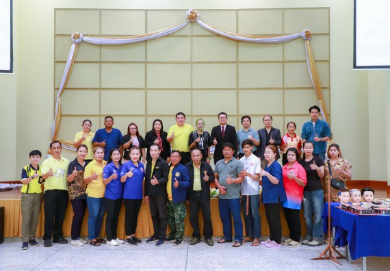 ภาพกิจกรรม  คณะวิทยาศาสตร์และเทคโนโลยี จัดกิจกรรมการอบรมเชิงปฏิบัติการ เรื่อง การเป็นช่างตัดผมอย่างมืออาชีพ ตามโครงการพัฒนาคุณภาพชีวิตและยกระดับเศรษฐกิจฐานราก