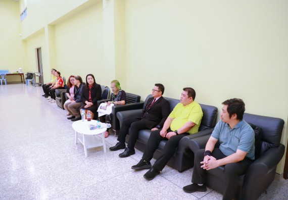 ภาพกิจกรรม  คณะวิทยาศาสตร์และเทคโนโลยี จัดกิจกรรมการอบรมเชิงปฏิบัติการ เรื่อง การเป็นช่างตัดผมอย่างมืออาชีพ ตามโครงการพัฒนาคุณภาพชีวิตและยกระดับเศรษฐกิจฐานราก