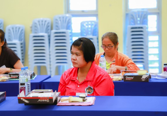 ภาพกิจกรรม  คณะวิทยาศาสตร์และเทคโนโลยี จัดกิจกรรมการอบรมเชิงปฏิบัติการ เรื่อง การเป็นช่างตัดผมอย่างมืออาชีพ ตามโครงการพัฒนาคุณภาพชีวิตและยกระดับเศรษฐกิจฐานราก