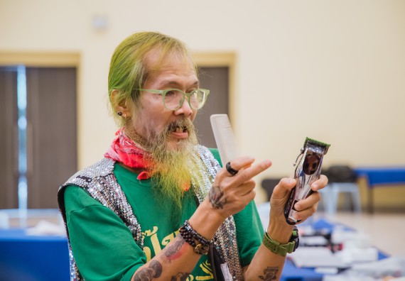 ภาพกิจกรรม  คณะวิทยาศาสตร์และเทคโนโลยี จัดกิจกรรมการอบรมเชิงปฏิบัติการ เรื่อง การเป็นช่างตัดผมอย่างมืออาชีพ ตามโครงการพัฒนาคุณภาพชีวิตและยกระดับเศรษฐกิจฐานราก