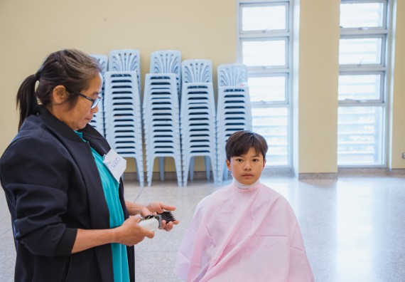 ภาพกิจกรรม  คณะวิทยาศาสตร์และเทคโนโลยี จัดกิจกรรมการอบรมเชิงปฏิบัติการ เรื่อง การเป็นช่างตัดผมอย่างมืออาชีพ ตามโครงการพัฒนาคุณภาพชีวิตและยกระดับเศรษฐกิจฐานราก