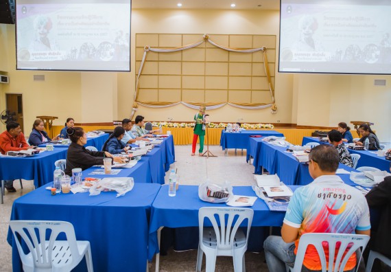 ภาพกิจกรรม  คณะวิทยาศาสตร์และเทคโนโลยี จัดกิจกรรมการอบรมเชิงปฏิบัติการ เรื่อง การเป็นช่างตัดผมอย่างมืออาชีพ ตามโครงการพัฒนาคุณภาพชีวิตและยกระดับเศรษฐกิจฐานราก